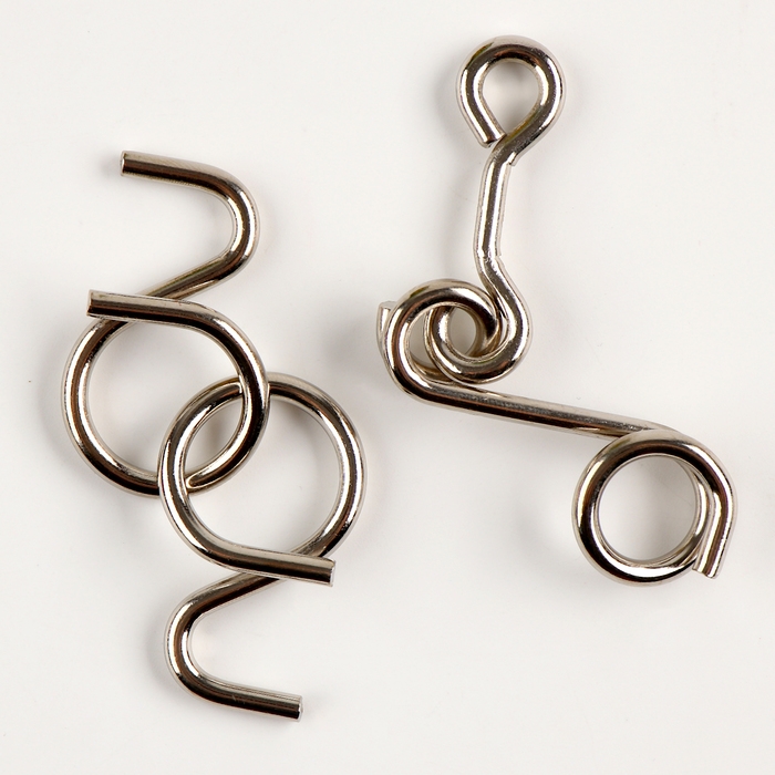 Новый год. Головоломка металлическая «Веселая змея», с танграмом, МИКС Новый год. Головоломка металлическая «Веселая змея», с танграмом, МИКС