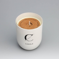 Свеча ароматическая "Home Fragrance", ирис и сладости, белая, 7х8 см Свеча ароматическая "Home Fragrance", ирис и сладости, белая, 7х8 см