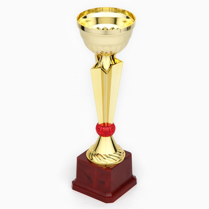 Кубок 174С, наградная фигура, золото, подставка пластик, 26,5 х 8 х 7 см. Кубок 174С, наградная фигура, золото, подставка пластик, 26,5 х 8 х 7 см.
