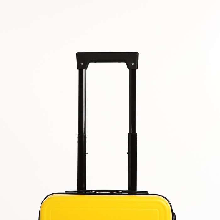 Чемодан детский 32 л (S), отдел на молнии, 4 колеса, цвет жёлтый