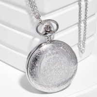 Часы карманные "Классика", кварцевые, цепочка l-37 см, d-4.5 см Часы карманные "Классика", кварцевые, цепочка l-37 см, d-4.5 см