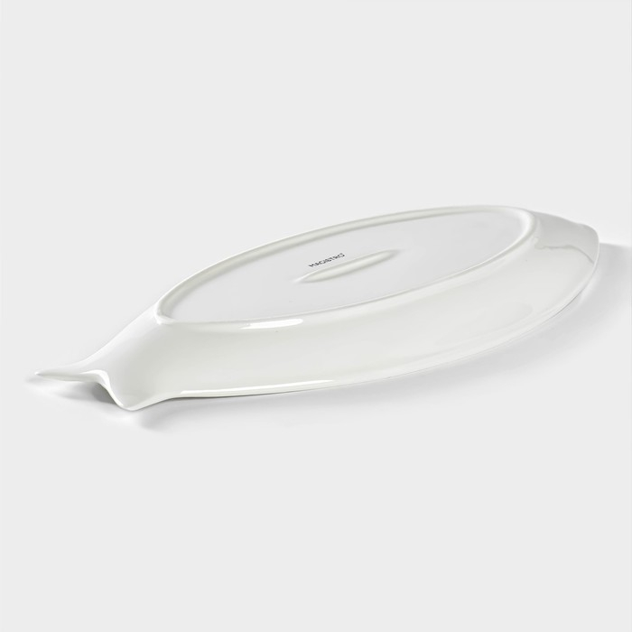 Блюдо фарфоровое Magistro &laquo;Рыбка&raquo;, 35&times;16,5&times;3 см, цвет белый