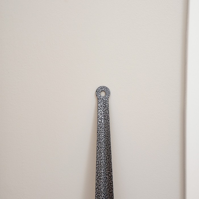 Ложка для обуви Доляна, с кольцом, металлическая, 45×5 см, покрытие антик серебро Ложка для обуви Доляна, с кольцом, металлическая, 45×5 см, покрытие антик серебро