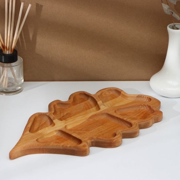 Менажница деревянная авторская Adelica &laquo;Дубовый лист&raquo;, 35&times;20&times;1,8 см, пропитана минеральным маслом, берёза