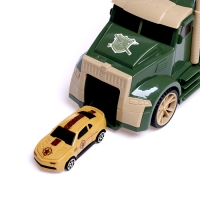 Грузовик «Перевозчик», в комплекте 6 машин и дорожные знаки Грузовик «Перевозчик», в комплекте 6 машин и дорожные знаки