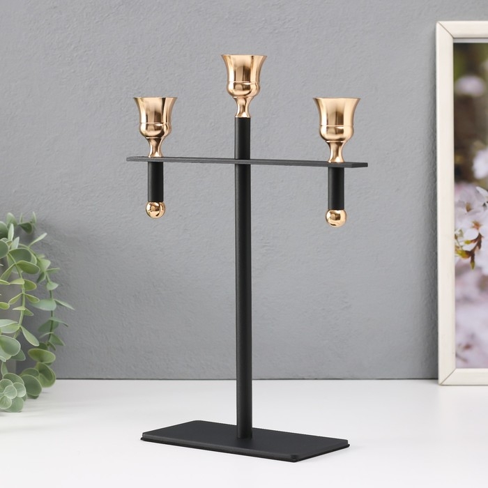 Подсвечник металл на 3 свечи Подсвечник металл на 3 свечи "Кельт" d=2 см чёрный с золотом 20х7х28 см