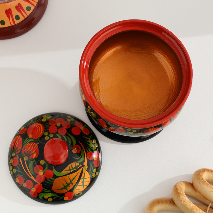 Сахарница &laquo;Ягодка&raquo; на ножке, 12&times;9 см, хохлома