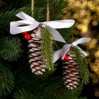 Декоративное украшение с подвеской &laquo;Шишки, ягодки&raquo; 2 шт.