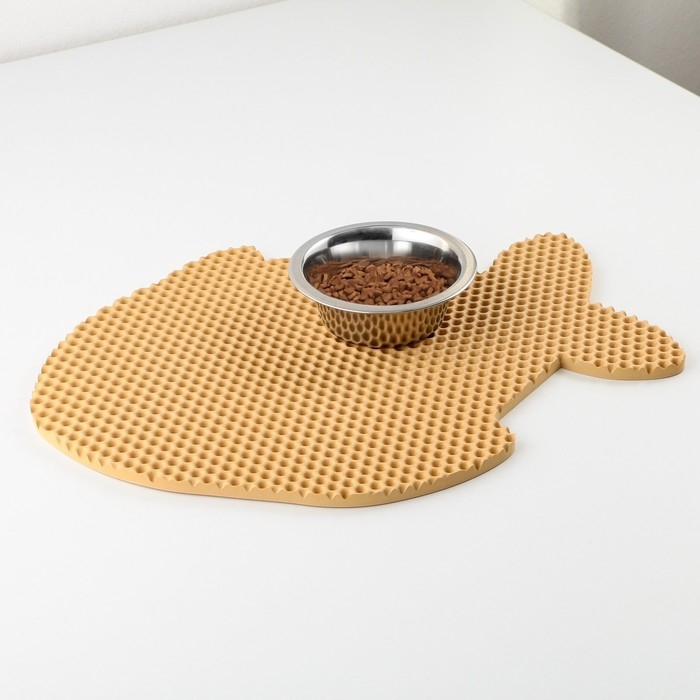 Коврик под миску и лоток &laquo;Рыбка&raquo;, бежевый, 42х32 см