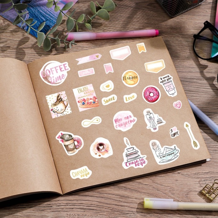 Наклейки детские в стикербуке &laquo;Сладкий&raquo;, 8 листов, 14 х 21 см