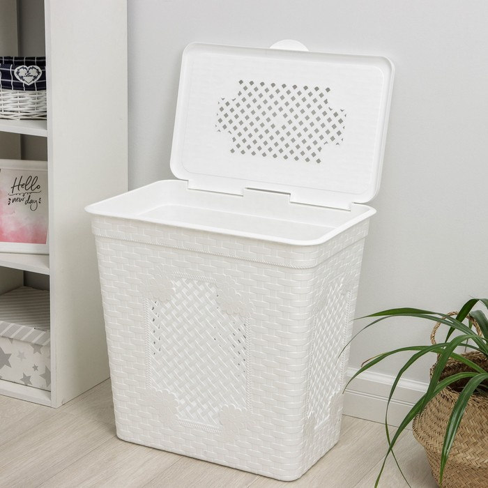 Корзина бельевая с крышкой «Плетёнка люкс», 85 л, 58×39×57 см, цвет белый Корзина бельевая с крышкой «Плетёнка люкс», 85 л, 58×39×57 см, цвет белый