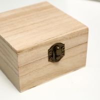 Шкатулка простая "Квадратная" 8,5х8,5х5 см Шкатулка простая "Квадратная" 8,5х8,5х5 см