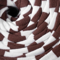 Трикотажная пряжа вторичная 90% хлопок,10% п/э, 100м/450±50 гр (полосатик бело-коричневый) Трикотажная пряжа вторичная 90% хлопок,10% п/э, 100м/450±50 гр (полосатик бело-коричневый)