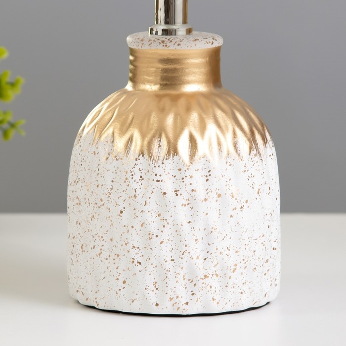 Настольная лампа Настольная лампа "Барил" 1хE14 белый 20х20х31 см RISALUX