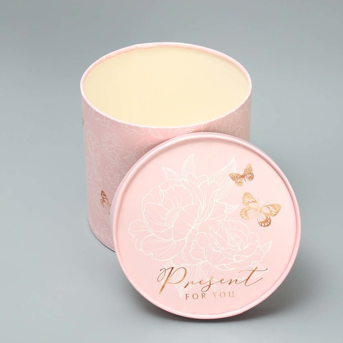 Набор шляпных коробок 3 в 1, упаковка подарочная, «Линейные цветы», 13 х 13 - 18 х 18 см Набор шляпных коробок 3 в 1, упаковка подарочная, «Линейные цветы», 13 х 13 - 18 х 18 см