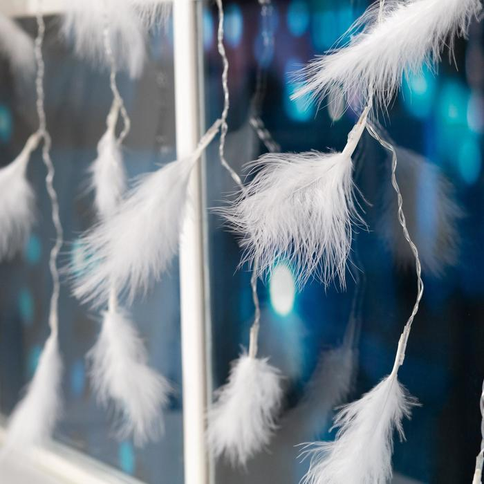 Гирлянда &laquo;Занавес&raquo; 3 &times; 1.4 м с насадками &laquo;Перья&raquo;, IP20, прозрачная нить, 80 LED, свечение тёплое белое, 8 режимов, 220 В