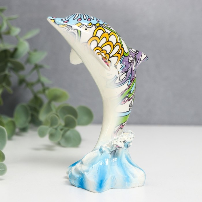 Сувенир полистоун "Расписной дельфин" МИКС 4,8х5,5х10,5 см