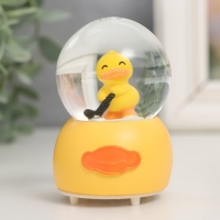 Сувенир полистоун водяной шар свет "Развлечения утёнка" МИКС 7х5х5 см Сувенир полистоун водяной шар свет "Развлечения утёнка" МИКС 7х5х5 см