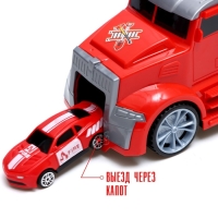 Грузовик &laquo;Перевозчик&raquo;, в комплекте 6 машин и дорожные знаки