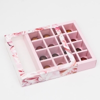Коробка для конфет, 16 шт, "Пионы", нежно-розовые, 17,7 х 17,7 х 3,8 см Коробка для конфет, 16 шт, "Пионы", нежно-розовые, 17,7 х 17,7 х 3,8 см