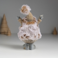 Сувенир полистоун "Дед Мороз в меховой шубе, со звездой" 9х6,5х14 см Сувенир полистоун "Дед Мороз в меховой шубе, со звездой" 9х6,5х14 см