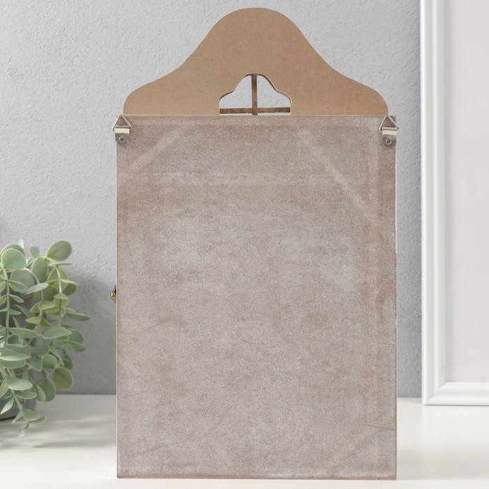 Ключница дерево 6 крючков "Старинный дом с арочными окнами" 31,5х18,3х5,2 см