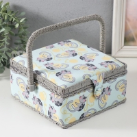 Шкатулка для рукоделия "Котята на клубках" 20х20х11 см Шкатулка для рукоделия "Котята на клубках" 20х20х11 см