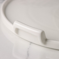 Блюдо керамическое с крышкой-клош для десертов Valencia, 31&times;28&times;19 см, цвет белый