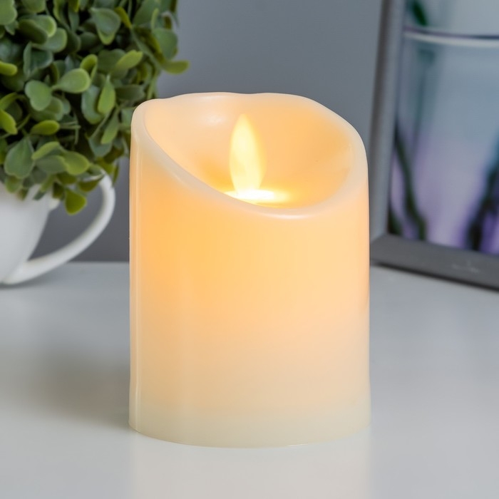 Ночник пластик "Большая свеча" от батареек 3ААА 7,5х7,5х10 см RISALUX