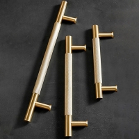 Ручка-рейлинг CAPPIO PIMPLY, d=12 мм, м/о 128 мм, цвет золото Ручка-рейлинг CAPPIO PIMPLY, d=12 мм, м/о 128 мм, цвет золото