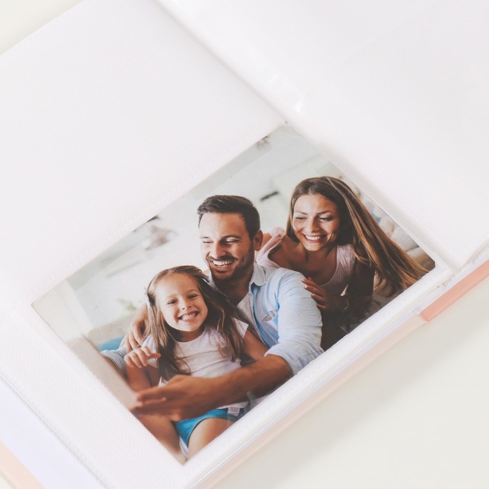 Фотоальбом на 200 фото 10х15 см,  пластик. листы  "SPb city art: pink"