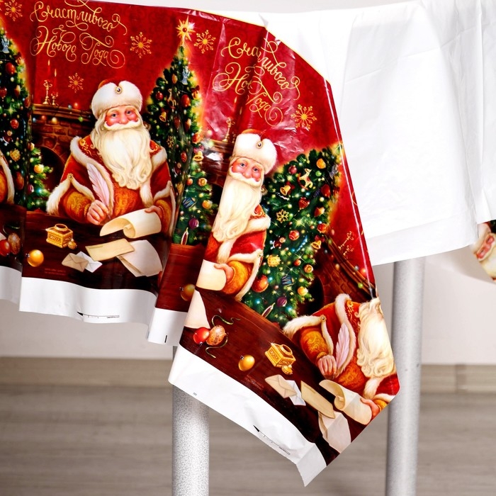 Новогодняя скатерть одноразовая &laquo;Счастливого Нового Года&raquo;, Дед Мороз, 182х137 см