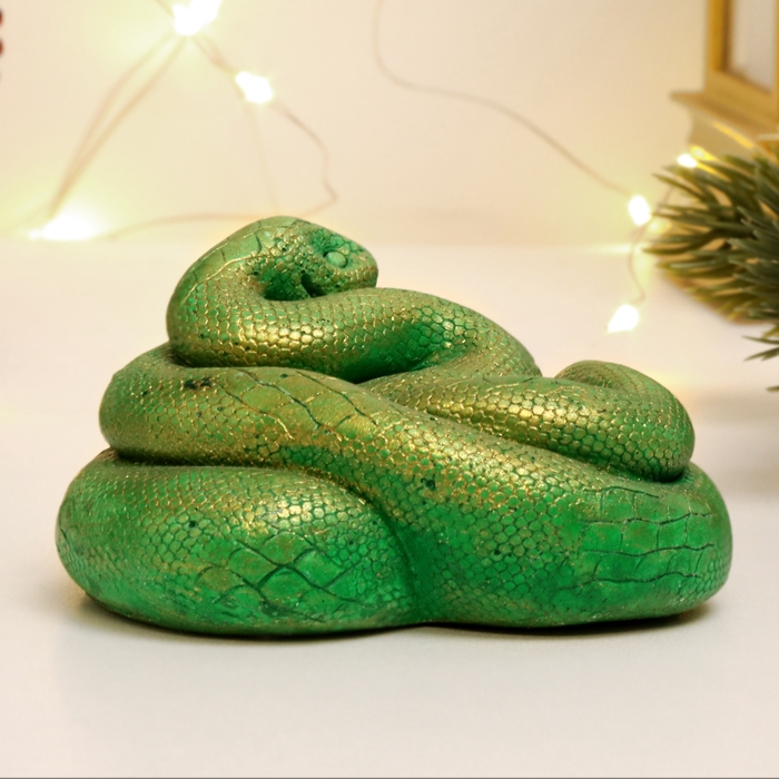 Новый год. Символ 2025. Фигура "Змея Лея" зеленый с позолотой, 5х6,5х7,5см