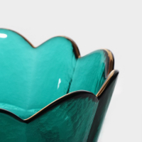 Салатник стеклянный фигурный «Цветочный», 900 мл, 19,5×6,5 см Салатник стеклянный фигурный «Цветочный», 900 мл, 19,5×6,5 см