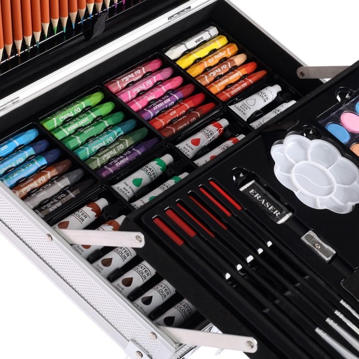 Набор для рисования, складной, в чемоданчике серебристый Набор для рисования, складной, в чемоданчике серебристый