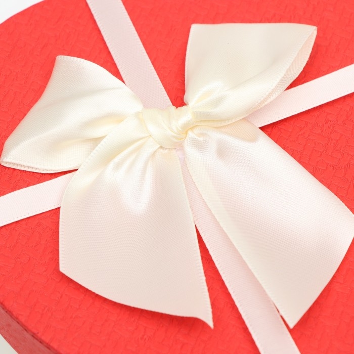 Набор коробок 3 в 1 сердца Набор коробок 3 в 1 сердца "Белый бант", 22 x 20 x 9; 19 x 17 x 7,5; 16 x 13,5 x 6 см