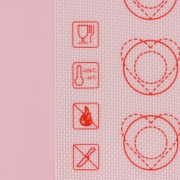 Армированный коврик для выпечки макаронс Доляна «Макарон», силикон, 40×32 см, цвет белый Армированный коврик для выпечки макаронс Доляна «Макарон», силикон, 40×32 см, цвет белый