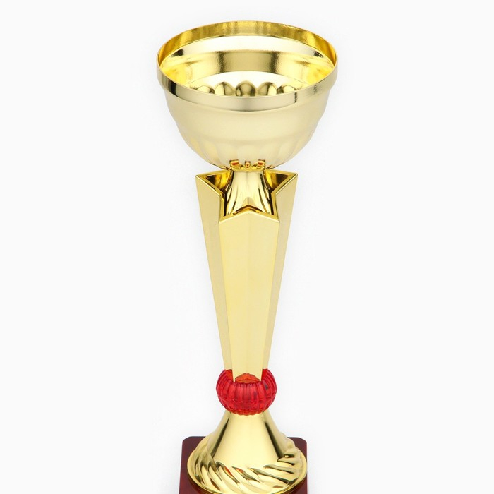 Кубок 174В, наградная фигура, золото, подставка пластик, 29,3 х 10 х 7,5 см. Кубок 174В, наградная фигура, золото, подставка пластик, 29,3 х 10 х 7,5 см.
