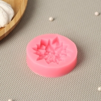 Молд Доляна «Многолистник», силикон, 6,3×6,3×1,7 см, цвет МИКС Молд Доляна «Многолистник», силикон, 6,3×6,3×1,7 см, цвет МИКС