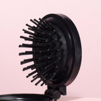 Расчёска массажная, складная, с зеркалом, d = 6,5 см, рисунок МИКС Расчёска массажная, складная, с зеркалом, d = 6,5 см, рисунок МИКС