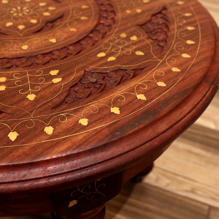 Стол резной "Круг" дерево 45х45х39 см