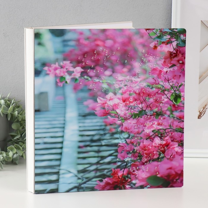 Фотоальбом магнитный 20 листов "Цветы у изгороди" 33х35х4 см