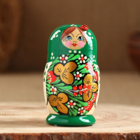Матрёшка &laquo;Божья коровка&raquo;, зелёное платье, 5 кукольная, 10-12 см