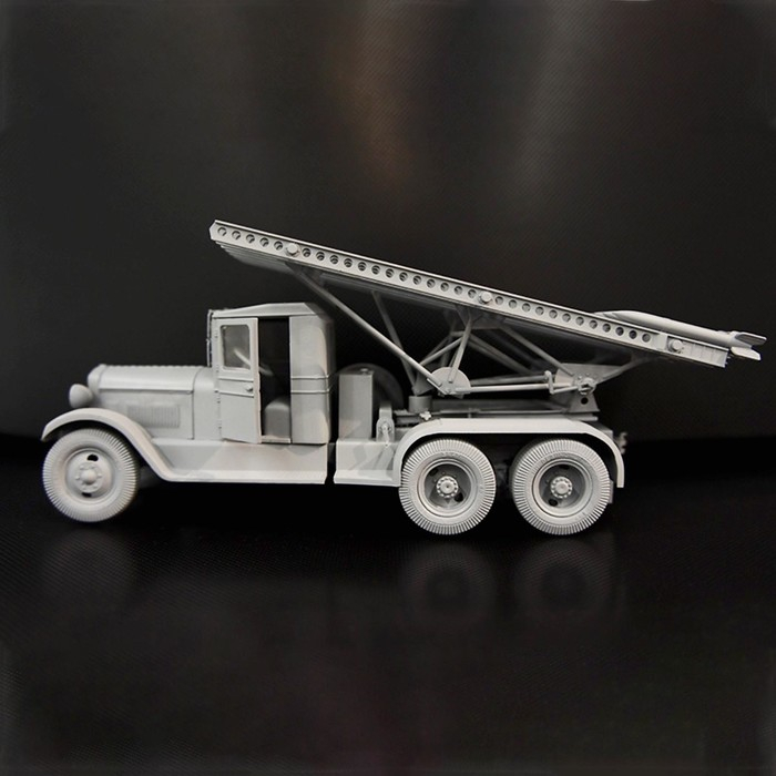 Сборная модель-машина &laquo;Советский гвардейский реактивный миномёт БМ-13 Катюша&raquo;, Ark Modelis, 1:35, (35040)