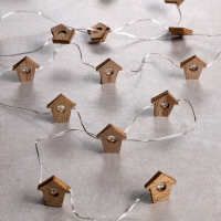 Гирлянда &laquo;Нить&raquo; 2 м роса с насадками &laquo;Домик&raquo;, IP20, серебристая нить, 20 LED, батарейки ААх2 (нет в комплекте), свечение тёплое белое