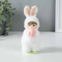 Кукла интерьерная "Малыш в костюме зайчика с яйцом" 6х7х15 см Кукла интерьерная "Малыш в костюме зайчика с яйцом" 6х7х15 см