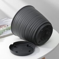 Горшок для цветов с поддоном Saffron, 2,6 л, d=17,6 см, h=16,2 см, пластиковый, цвет чёрный Горшок для цветов с поддоном Saffron, 2,6 л, d=17,6 см, h=16,2 см, пластиковый, цвет чёрный