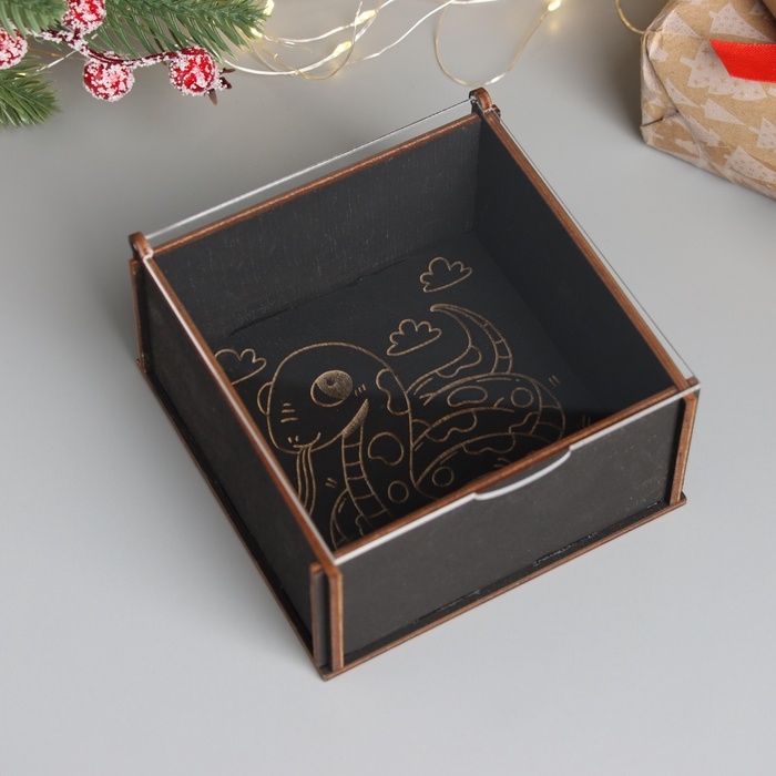 Новогодняя шкатулка Новогодняя шкатулка "Змейка с облаками" 6х12х12 см