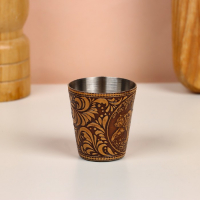 Набор стопок &laquo;Медведь&raquo;, 4 шт, в футляре, 4,5&times;4,5&times;9 см, береста