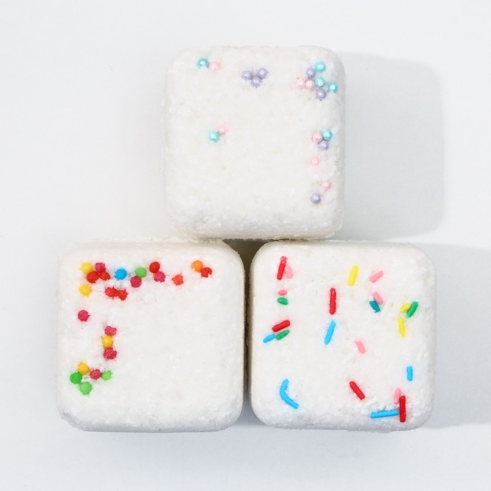 Подарочный набор косметики «Чудесной весны!», бомбочки для ванны с добавками 3 х 70 г, ЧИСТОЕ СЧАСТЬЕ Подарочный набор косметики «Чудесной весны!», бомбочки для ванны с добавками 3 х 70 г, ЧИСТОЕ СЧАСТЬЕ